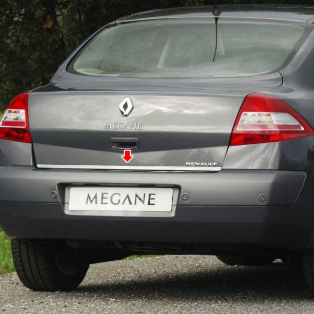 RENAULT MEGANE 2 KASA BAGAJ ALT ÇITASI KROMU RENAULT MEGANE 2 KASA BAGAJ ALT ÇITASI KROMU